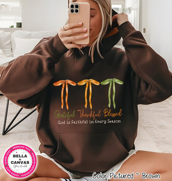 God Is Faithful Autumn Bows Shirt – product photo 2