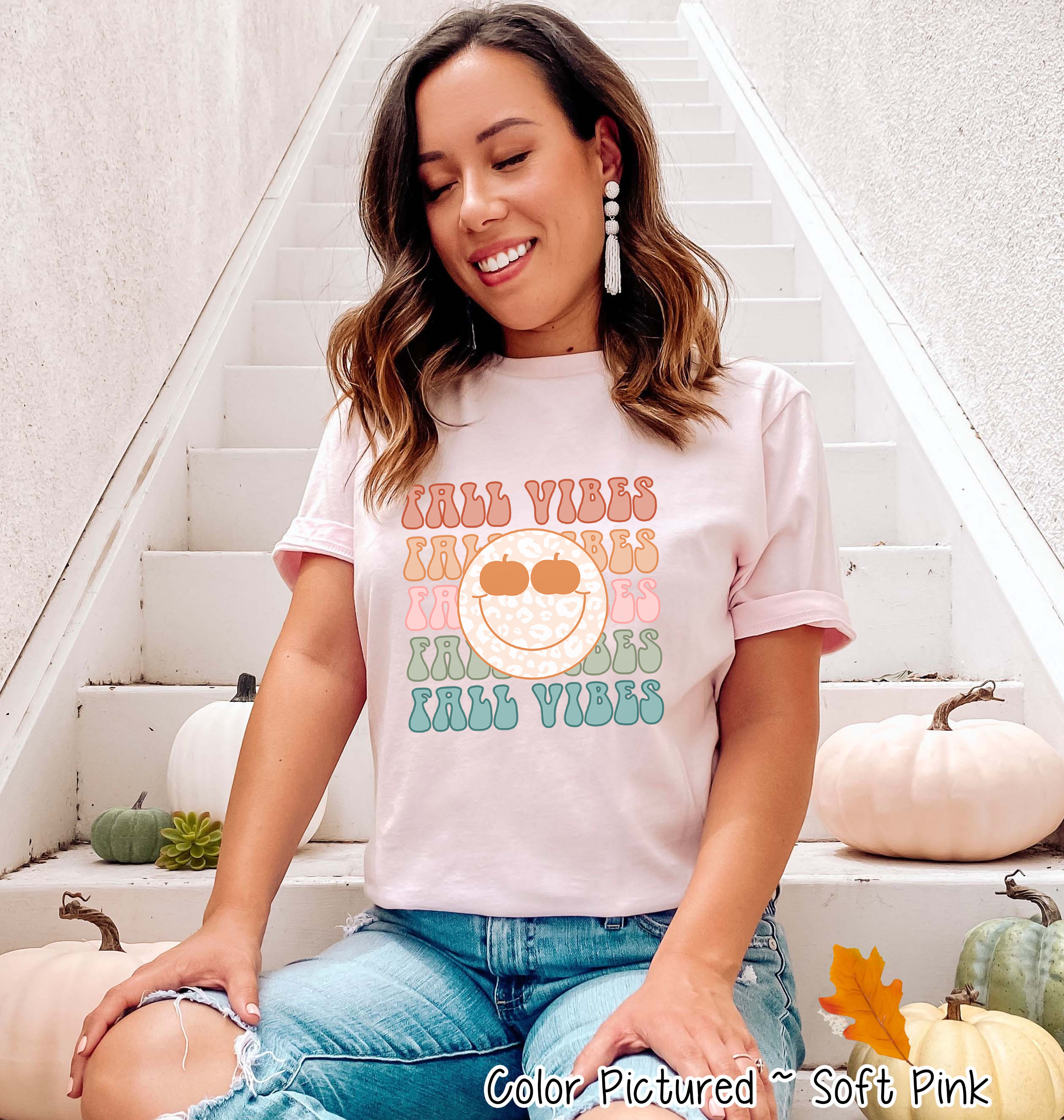 Retro Fall Vibes Smile Fall Tee